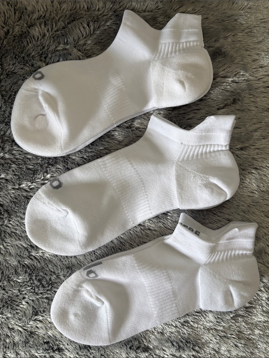 ALO Yoga Accessories - Alo Socks